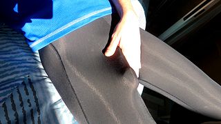 I got so hot after doing exercise in sport leggings (sweaty masturbation)