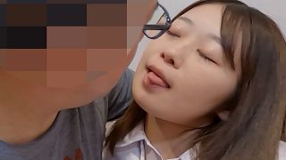 148センチ 低身長10代可愛すぎる義理の娘ネットカフェ初生セックスまとめ小さなお口で一生懸命しゃぶる感動の初フェラ思いっきり打ち込む感動の初生SEXパパの精子が出るところが見たい