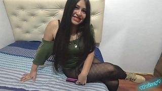 Visito a mi HERMANASTRA BUENOTA y termina MAMANDOMELA - Parte 1 - Priscy Rollplay porn video thumbnail